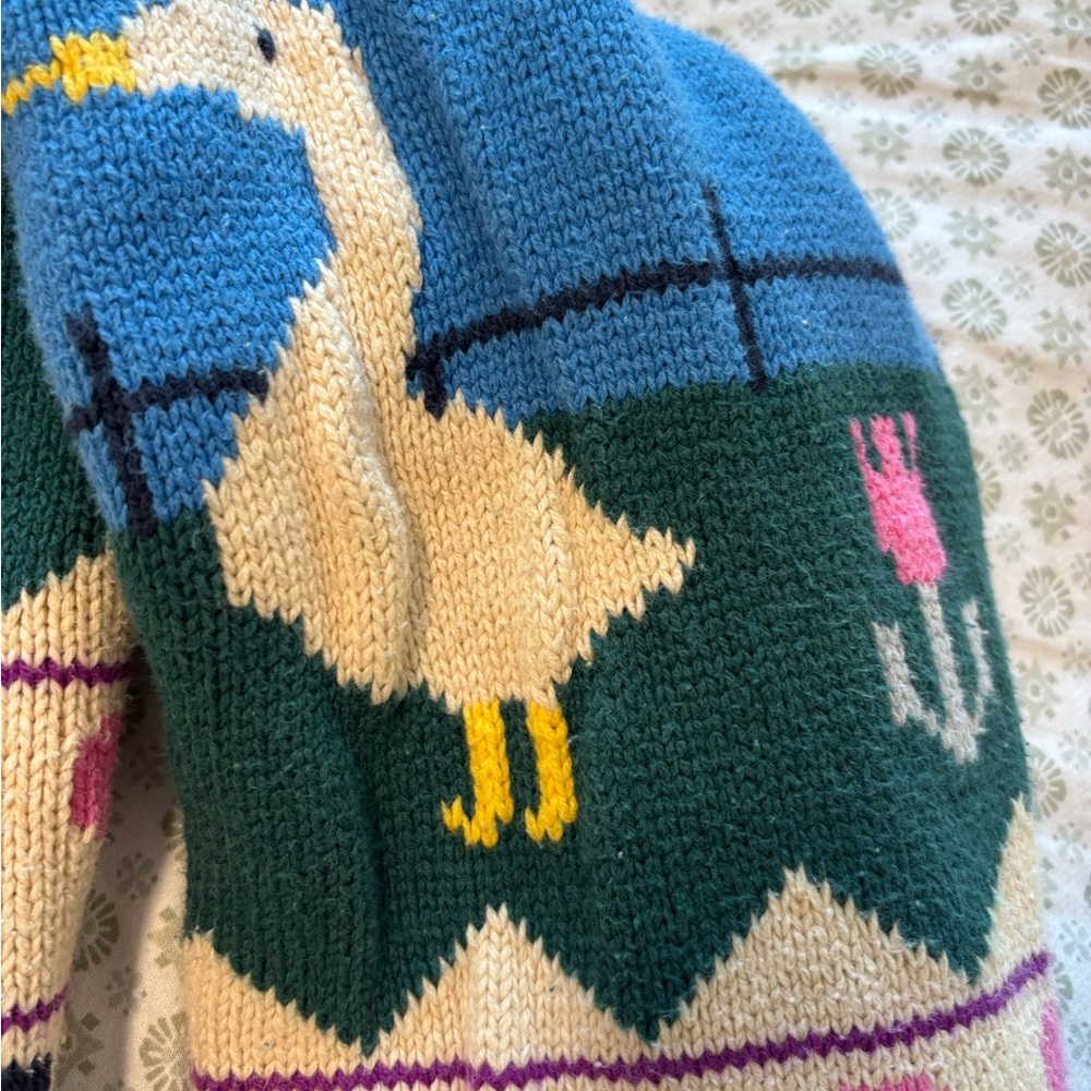 Kina and Tam Duck Goose Sweater - Picture 6 of 8